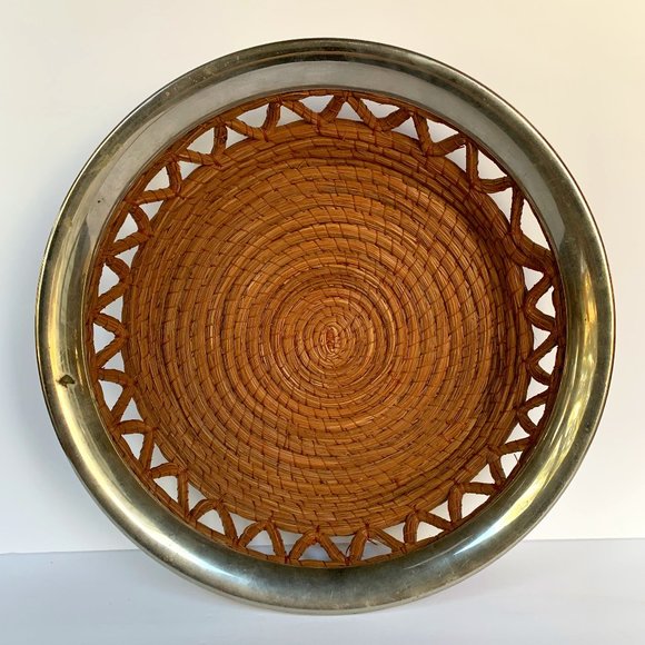 VTG Pine Needle Metal Edge Basket Bowl Handcrafted Coiled Tray Nature Inspired - Picture 1 of 9